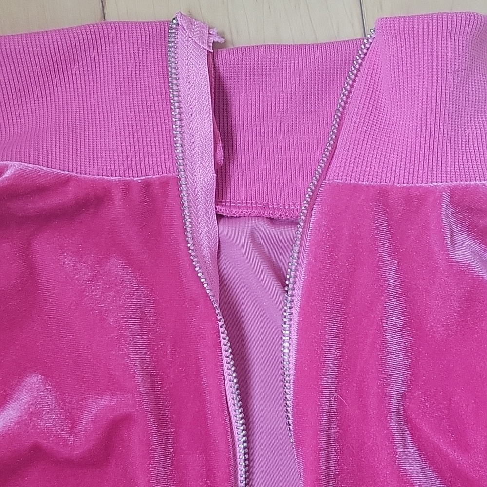 ✨ Pink Velour Zip-Up Jacket | Y2K Barbiecore Lounge Hoodie | Size M EUC ✨ - Picture 4 of 5